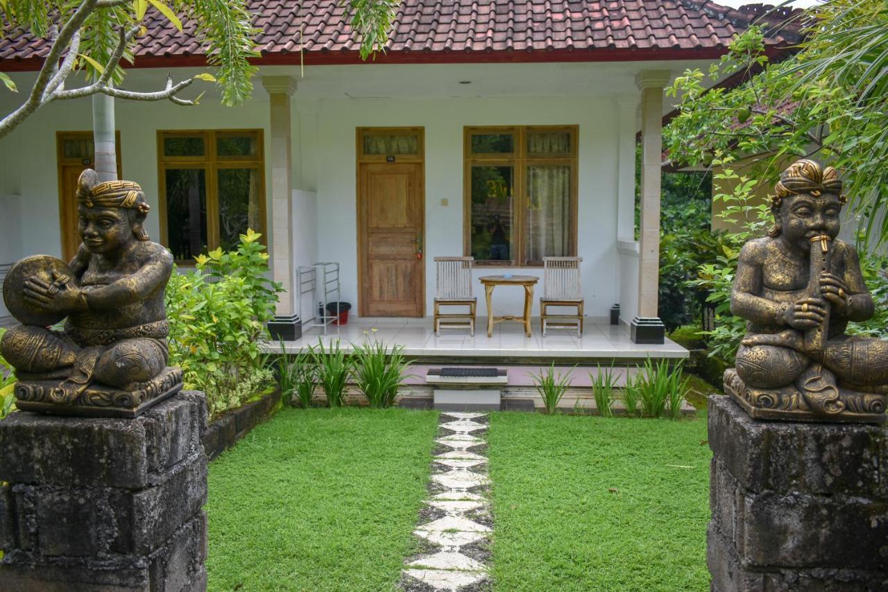 Medori Putih Homestay Uluwatu Buitenkant foto