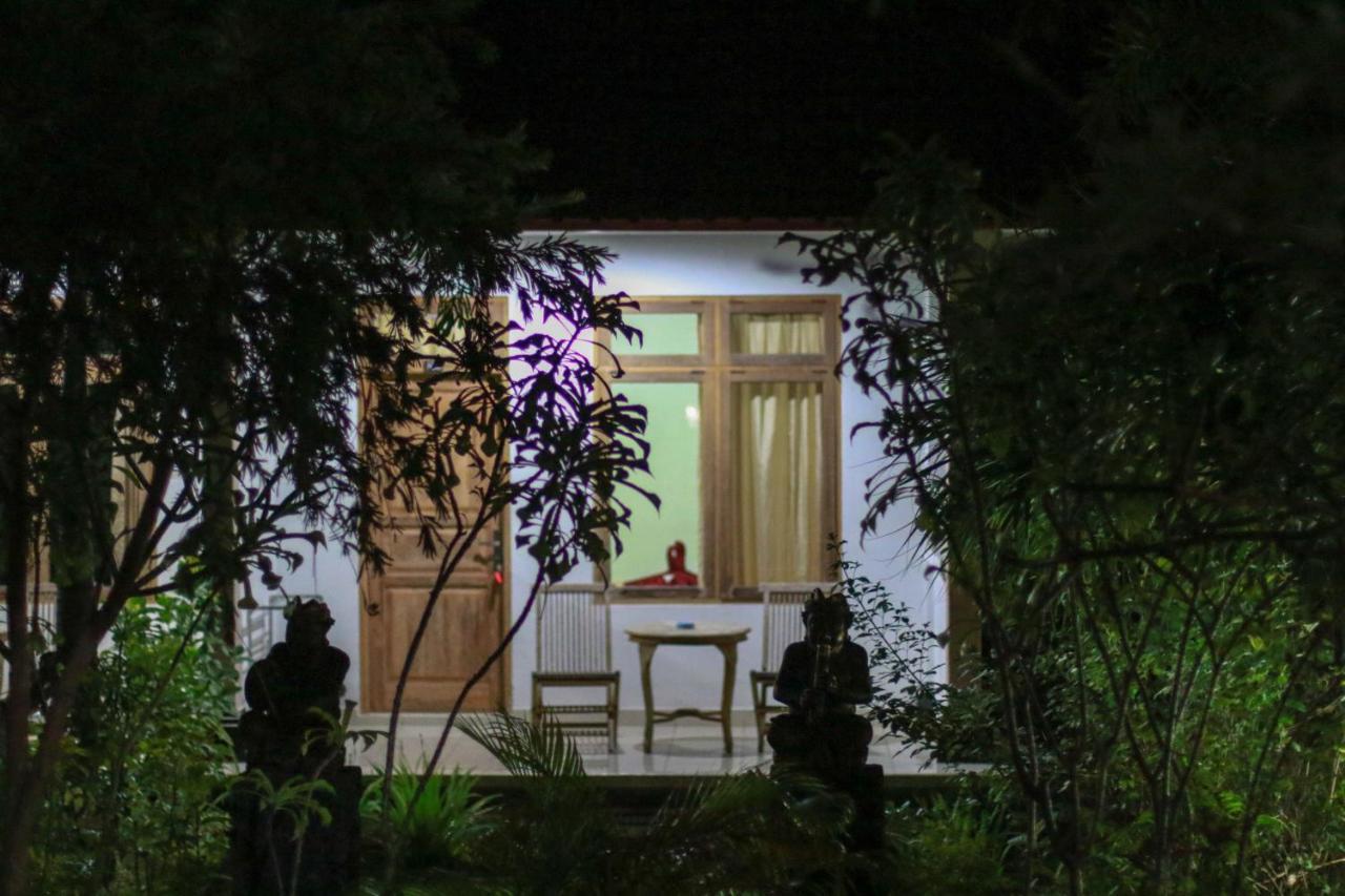 Medori Putih Homestay Uluwatu Buitenkant foto