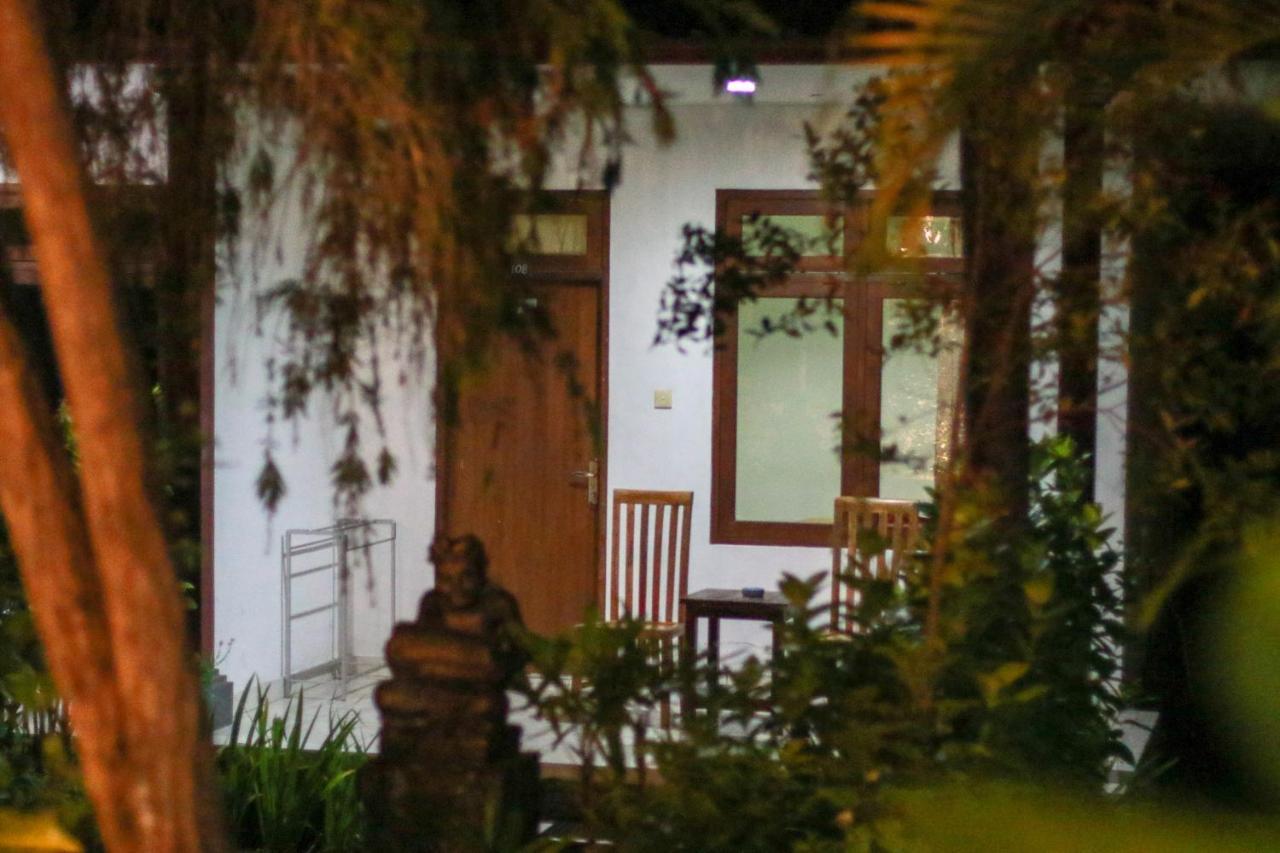 Medori Putih Homestay Uluwatu Buitenkant foto