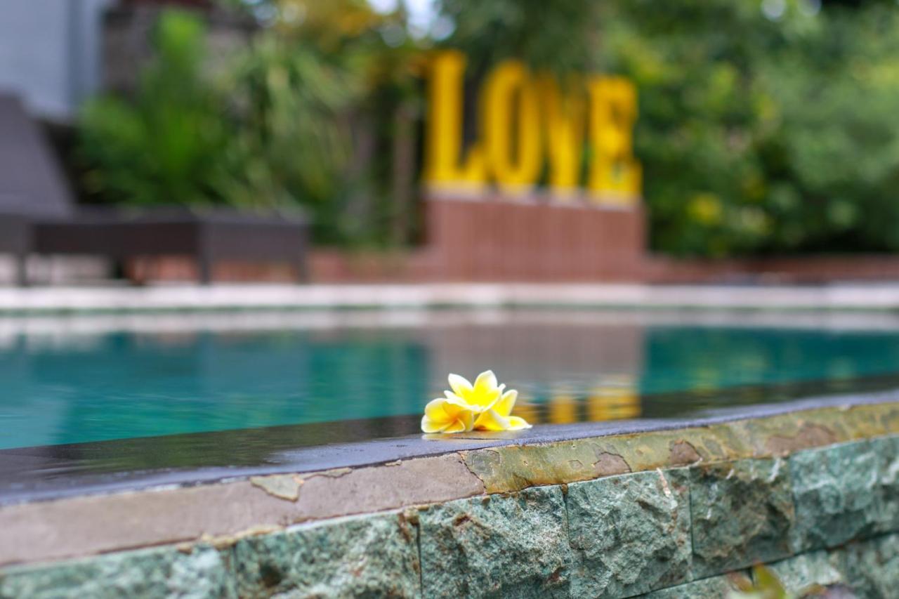 Medori Putih Homestay Uluwatu Buitenkant foto